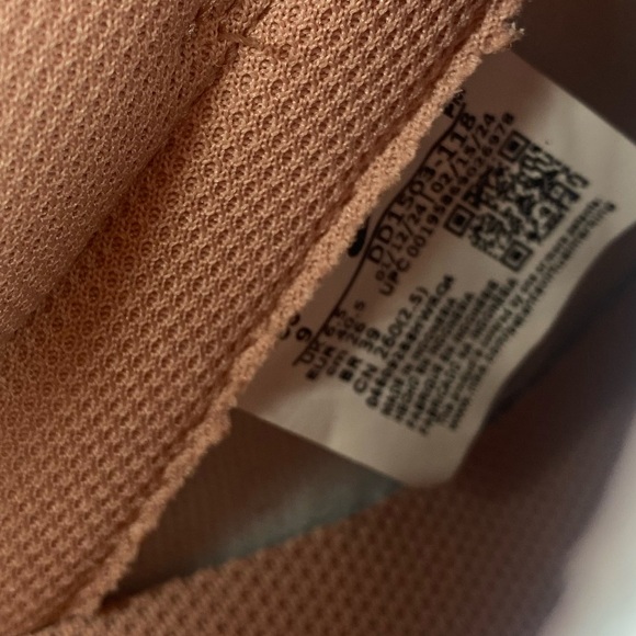 Nude Nike Dunk Low  Brand New Woman’s  Size 9 - Picture 14 of 14